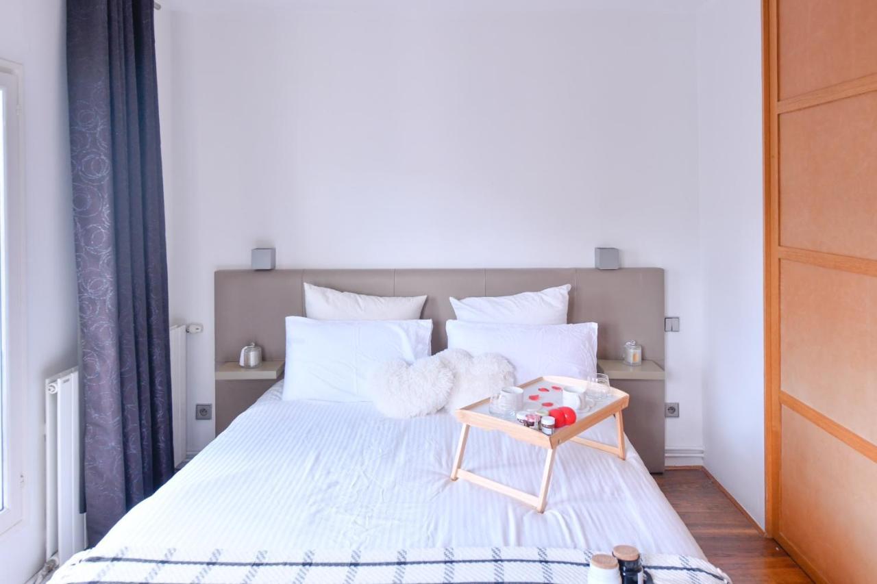 Apartment Loft Lumineux Hyper Centre Rer A 5 Min - Parking Gratuit